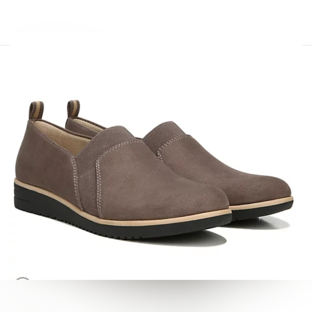 NWOT SOUL Naturalizer Women's Idea Shoes Loafer Size: 7.5 Color: Taupe